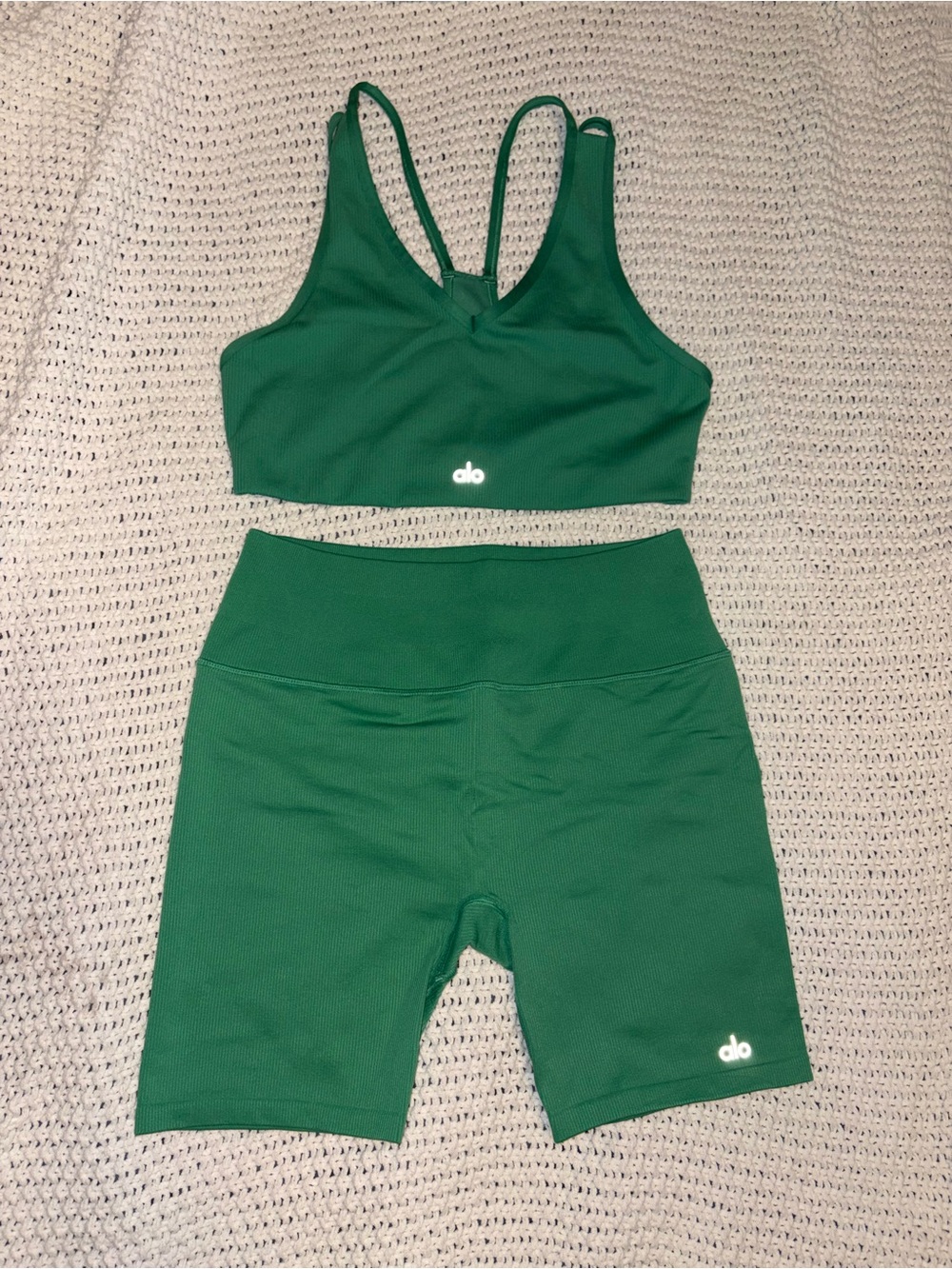ALO Yoga Emerald Green Bike Shorts & Sports Bra
